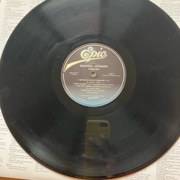 Michael Jackson Thriller Vinyl - Picture 5 of 6